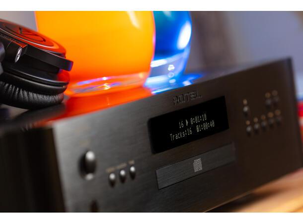 Rotel RCD-1572MKll - sort CD-spiller 