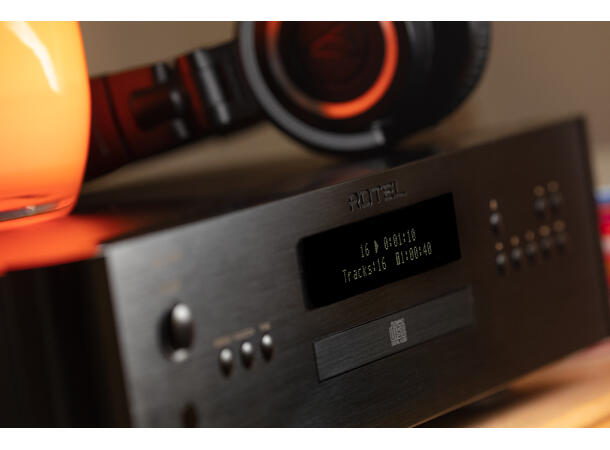 Rotel RCD-1572MKll - sort CD-spiller 