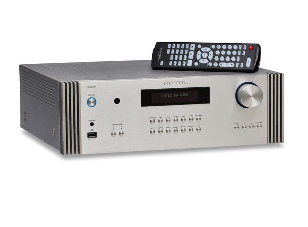 Rotel RA-6000 forsterker - sort Integrert referanseforsterker 