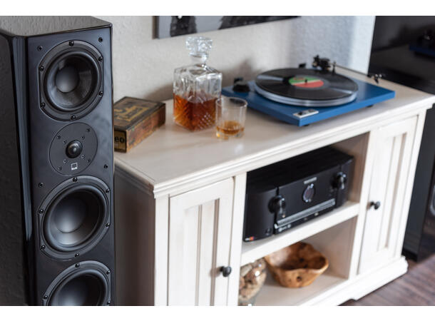 SVS Prime Pinnacle Tower - Pianosort Gulvstående høyttaler 