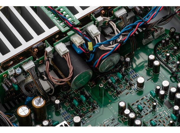 Marantz Model 40n - Sort Integrert forsterker med innebygget HEOS 