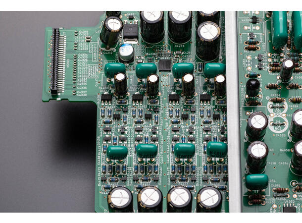 Marantz Model 40n - Sølvgull Integrert forsterker med innebygget HEOS 