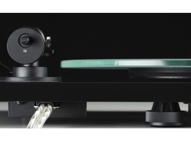 Pro-Ject T1 EVO - piano sort Platespiller med Ortofon OM10 pickup 