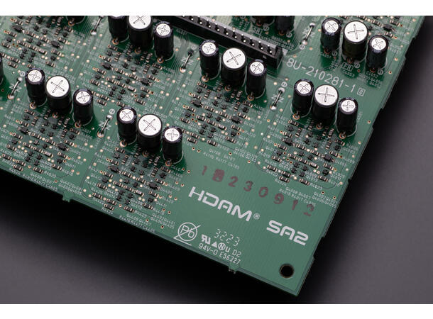 Marantz CINEMA30 - Sort Referanse hjemmekino-receiver 