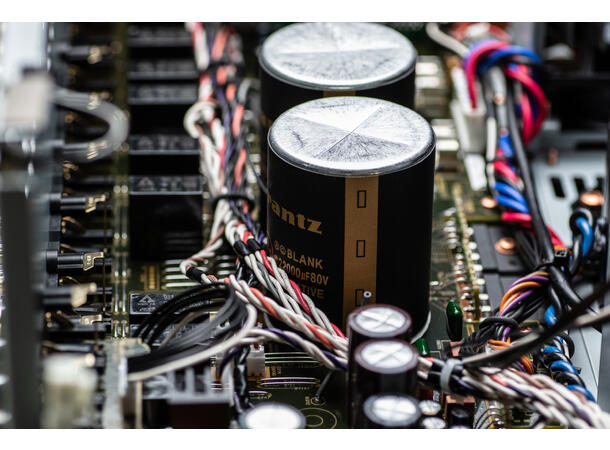 Marantz CINEMA30 - Sølv Referanse hjemmekino-receiver 