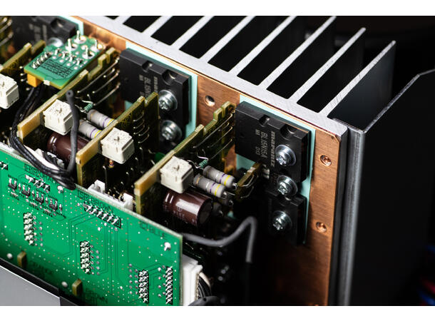 Marantz CINEMA30 - Sølv Referanse hjemmekino-receiver 