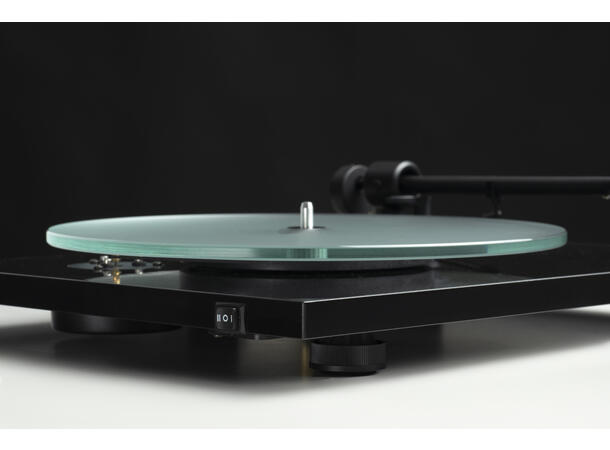 Pro-Ject T1 EVO Phono - piano Ortofon OM10 pickup - innebygd RIAA 