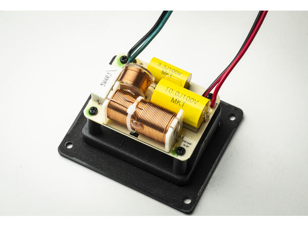 Pro-Ject Speaker Box 5 E - valnøtt Kompakthøyttaler - par 