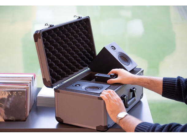 Pro-Ject Travel Set - sort Kompakt stereoanlegg m/koffert 