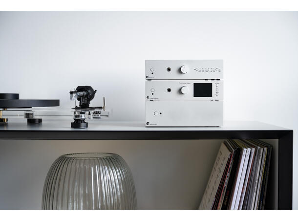 Pro-Ject Pre Box S3 - sølv Kompakt alt-i-ett forforsterker 