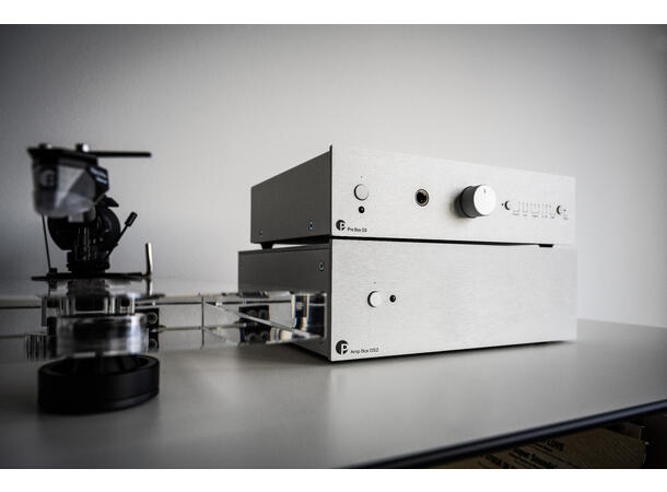 Pro-Ject Pre Box S3 - sølv Kompakt alt-i-ett forforsterker 
