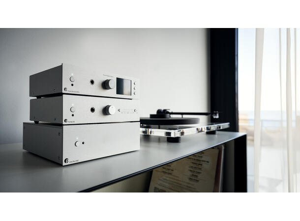 Pro-Ject Pre Box S3 - sølv Kompakt alt-i-ett forforsterker 