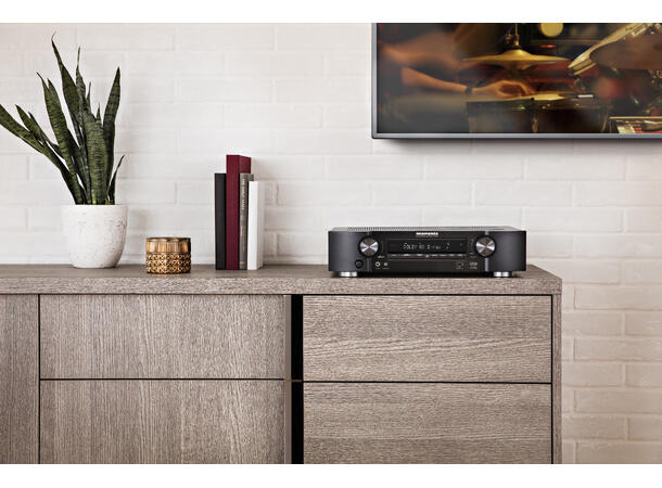 Marantz NR1510 Sort 5.2Ch 8K AV Receiver med HEOS 