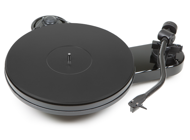 Pro-Ject RPM 3 Carbon - sort piano Platespiller med 2M Silver 