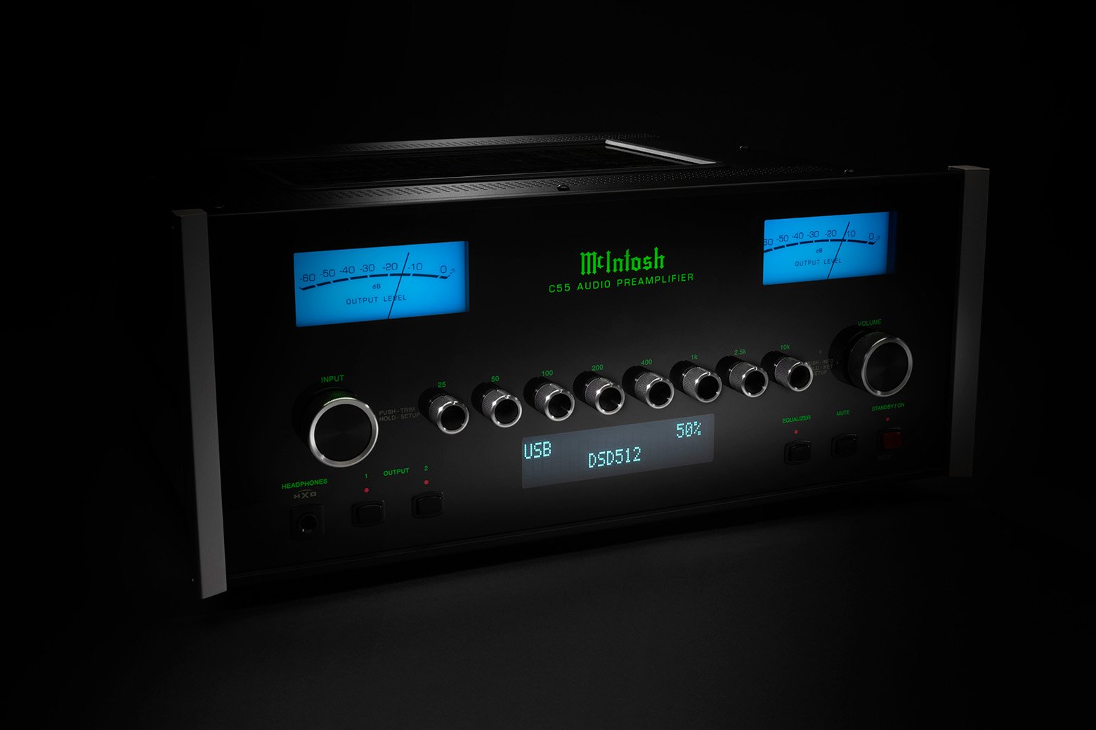 McIntosh C55 forforsterker – front