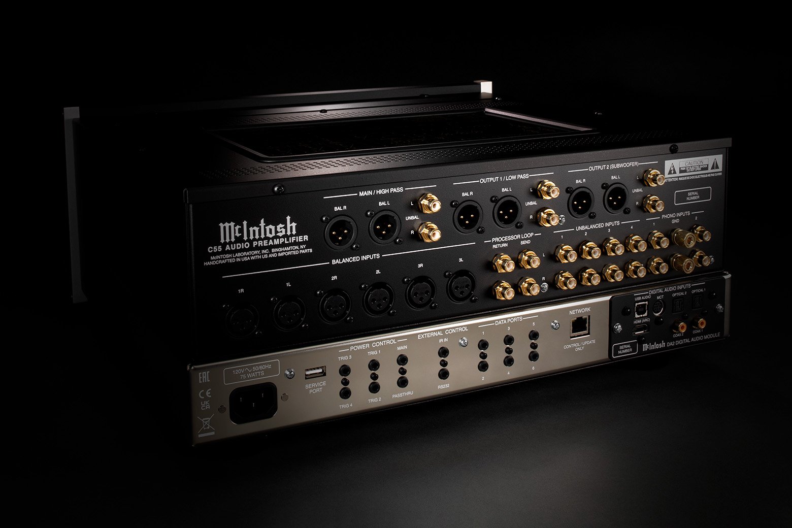 McIntosh C55 – tilkoblinger på bakpanelet